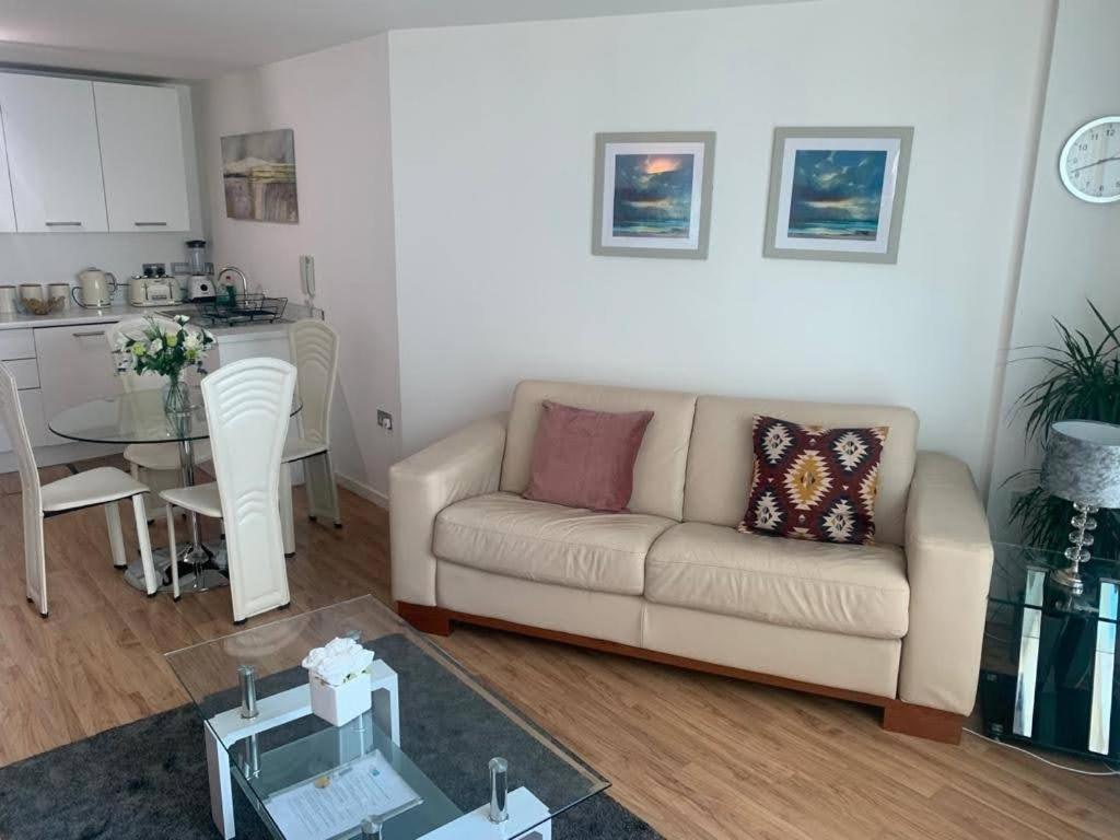 Marco Island -Spacious City Centre 2 Bedroom Apartment Nottingham Kültér fotó